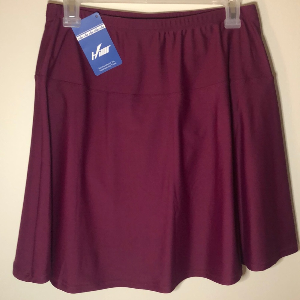 Burgundy high waisted skirt